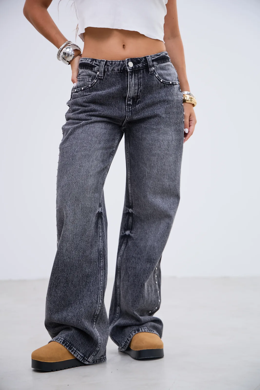 Denim Tachas Negro R01