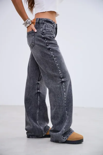 Denim Tachas Negro R01