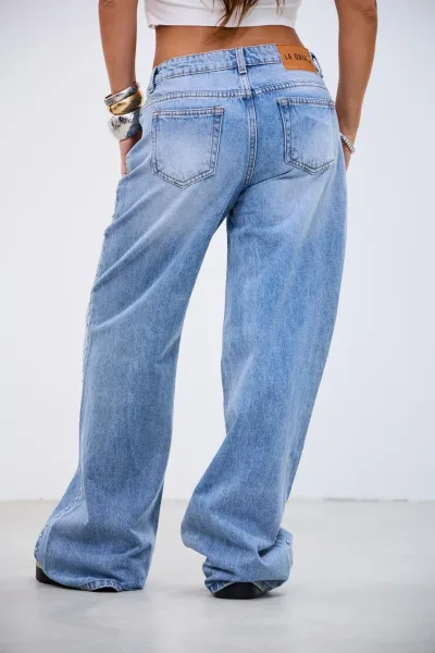 Denim Tachas Celeste R01