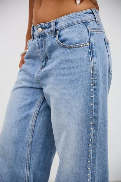 Denim Tachas Celeste R01