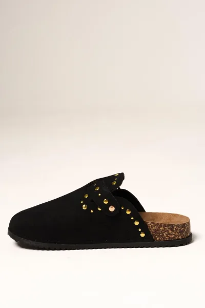 Zueco Tachas Negro  YY-02